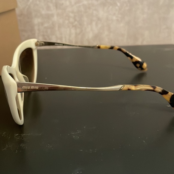 Miu Miu Vintage Cat eye glasses - Picture 2 of 3